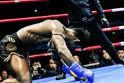 德比剧本：新帅阿洛伊西2-0领先崩盘，重庆铜梁龙12分钟3球+韦世豪补时绝平3-3