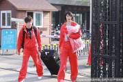 女篮出征保定，老将陈楠回归首秀惊艳，李梦鬼马精灵展露少女心