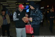 辽篮凯旋日众将暖心互动 郭艾伦杨鸣领衔答谢球迷