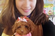 女篮王牌的另一面：李梦怀抱爱犬，赛场下的温柔时光