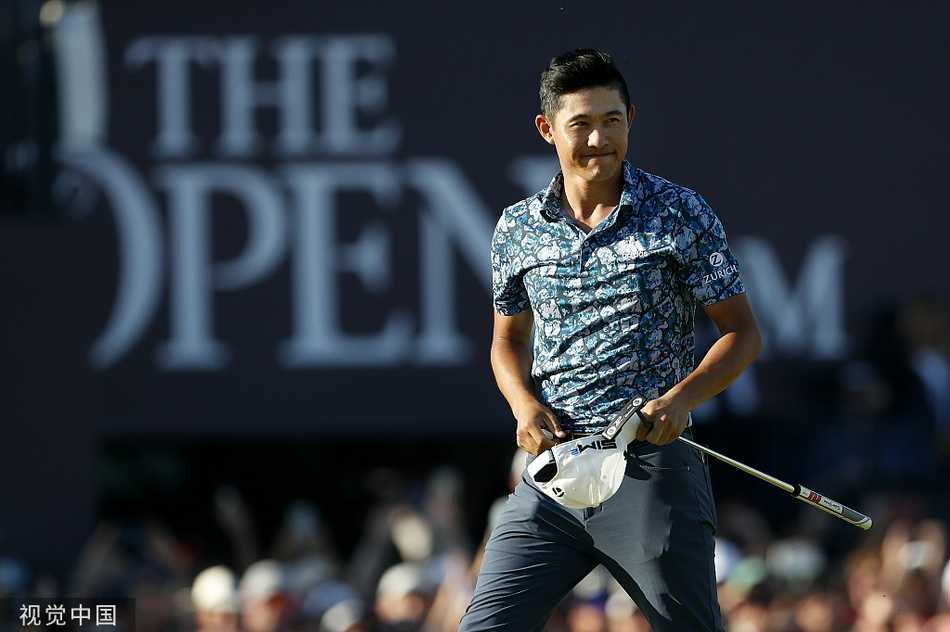 森川首战葡萄酒壶便封王 皇家圣乔治演绎逆转传奇 森川稳健地开出决赛轮的一号木,白色小球划破天空,背景是典型的林克斯地貌与观众看台。