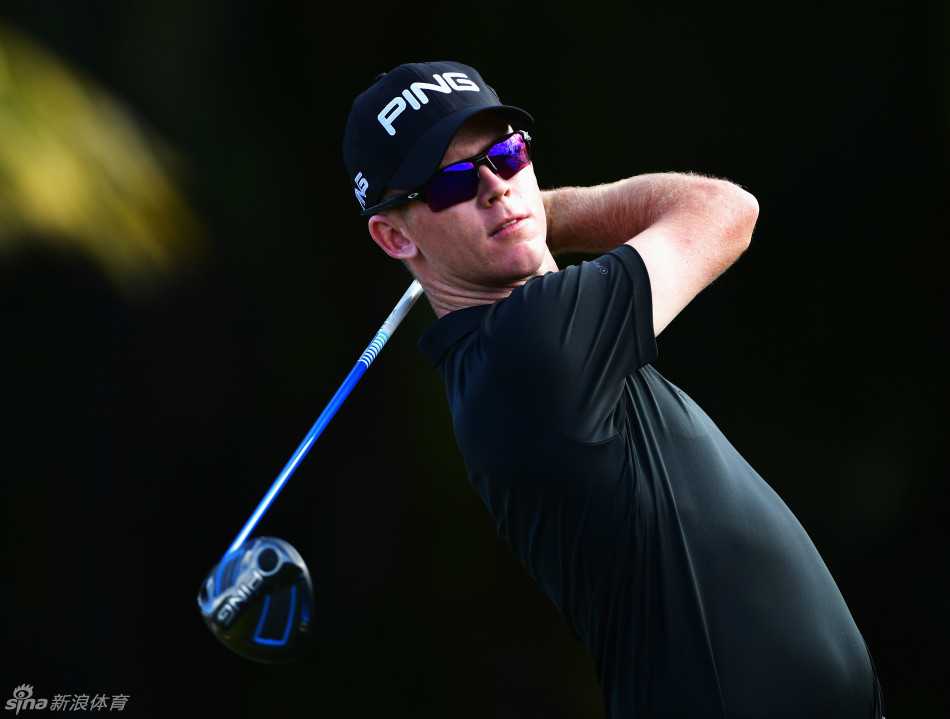 毛里求斯风云骤起,韩国新星背靠背夺冠创历史 卫冕冠军乔治·坎瑟亚在卫冕之战中奋力一击,期待重现昔日的辉煌。