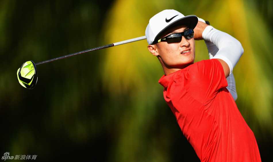 毛里求斯风云骤起,韩国新星背靠背夺冠创历史 韩国选手李首民在比赛中全神贯注,作为亚洲崛起的新势力之一,他的表现备受关注。