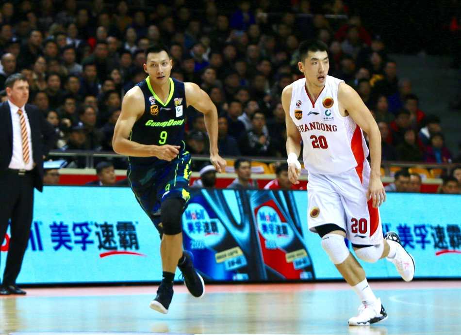 CBA第10轮:劳森末节狂飙20分,山东高速主场15分大胜广东宏远 丁彦雨航如利刃般撕开广东防线,面对易建联与周鹏的联防毫无惧色