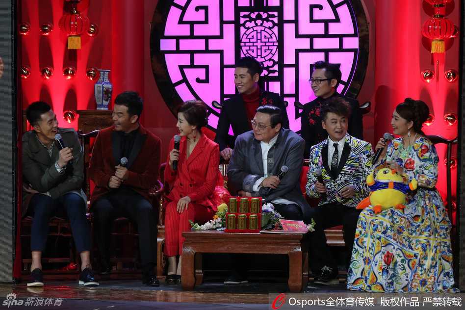 郭艾伦投入演唱时完全不顾形象，他张大嘴巴仰头忘情高歌，脸部表情因用力过猛而变得十分滑稽可爱，完全沉浸在‘我是歌王’的幻想中。