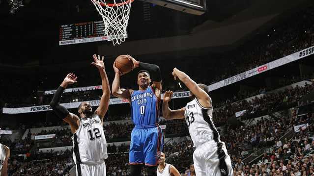 2015-16赛季科比退役巡演，湖人赛季收官战逆转爵士