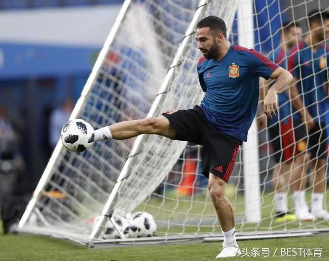 C罗帽子戏法难救主 葡萄牙3-3逼平西班牙 C罗帽子戏法难救主 葡萄牙3-3逼平西班牙