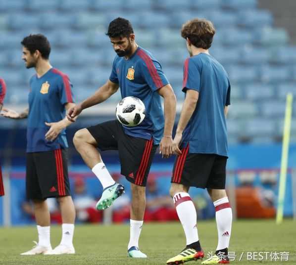 C罗帽子戏法难救主 葡萄牙3-3逼平西班牙 C罗帽子戏法难救主 葡萄牙3-3逼平西班牙