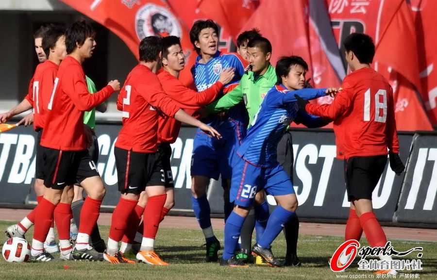 中超新赛季格局改写，上海申花5-3力克大连英博