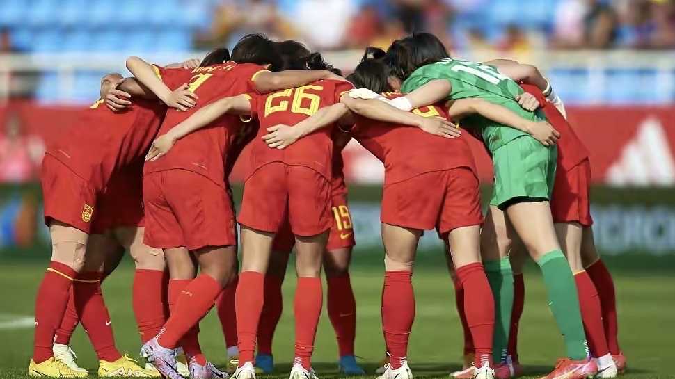 俄罗斯女足U16 5-0 中国女足U16——欧战力量碾压下的青训差距警示录 俄罗斯女足U16 5-0 中国女足U16——欧战力量碾压下的青训差距警示录