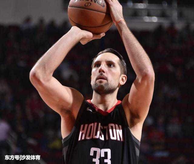 哈登三双火箭117-112逆转骑士锁定季后赛