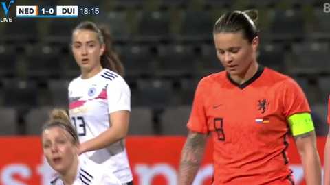 女足欧洲杯德国2-1逆转丹麦:VAR三次介入+新帅首胜,八冠王接近出线 女足欧洲杯德国2-1逆转丹麦:VAR三次介入+新帅首胜,八冠王接近出线