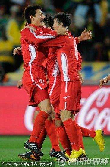 巴西5-2瑞典:桑巴革命号角响彻欧洲大陆 巴西5-2瑞典:桑巴革命号角响彻欧洲大陆