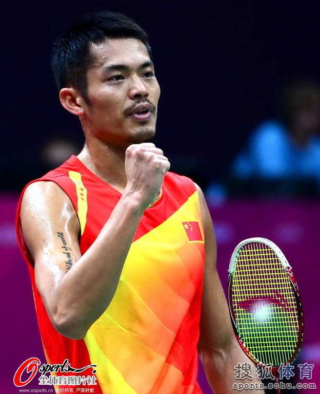 林丹2-1逆转李宗伟成功卫冕奥运男单冠军 林丹2-1逆转李宗伟成功卫冕奥运男单冠军