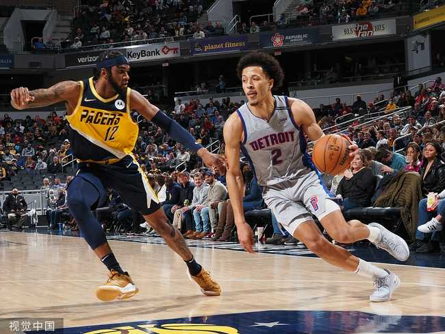 标题：文班亚马41+18率马刺127-113勇士，豪取十连胜