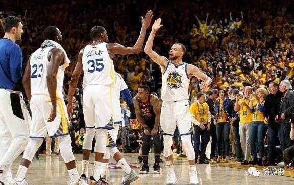 标题:骑士118-111力克勇士锁定季后赛,斯特鲁斯关键三分定胜局 标题:骑士118-111力克勇士锁定季后赛,斯特鲁斯关键三分定胜局