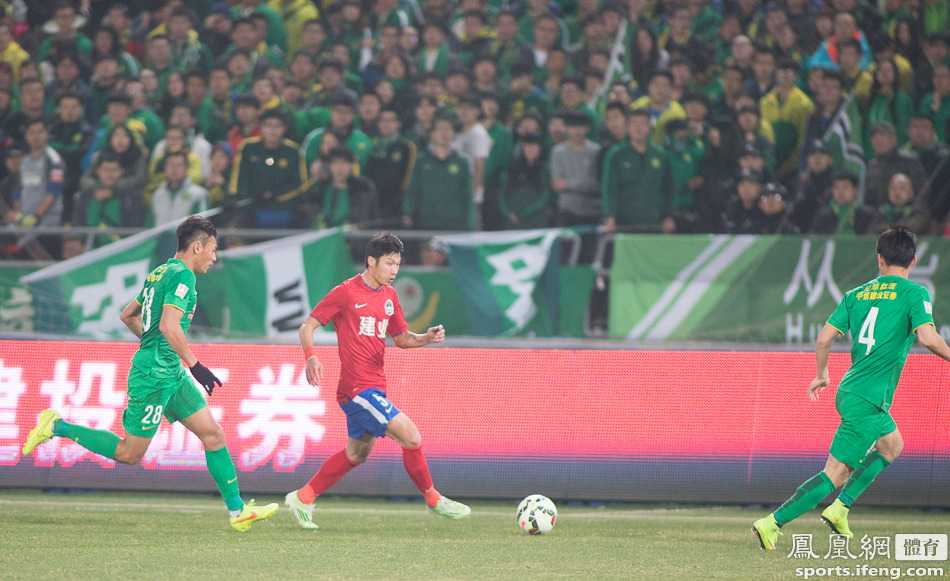 河南2-0国安:钟义浩百场建功,卡多索点射锁定胜局 河南2-0国安:钟义浩百场建功,卡多索点射锁定胜局