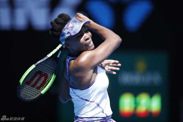 温网决赛大威崩盘连丢九局，穆古鲁扎首夺草地大满贯