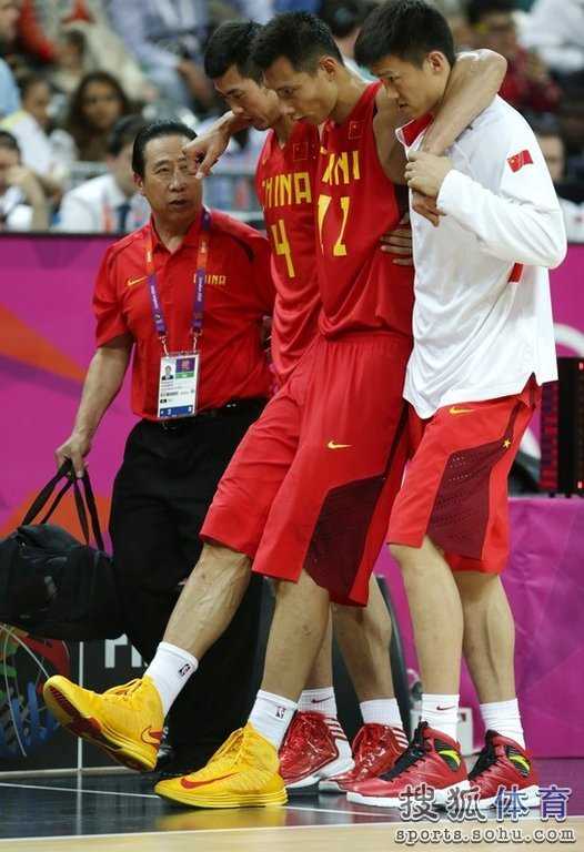 U23亚洲杯国足1-0爆冷澳大利亚，彭啸乱战建功门将李昊神扑定乾坤