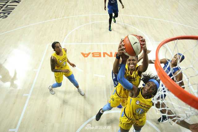 WNBA战报：康涅狄格太阳主场110-72狂胜芝加哥天空