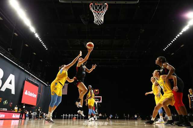 WNBA战报：康涅狄格太阳主场110-72狂胜芝加哥天空