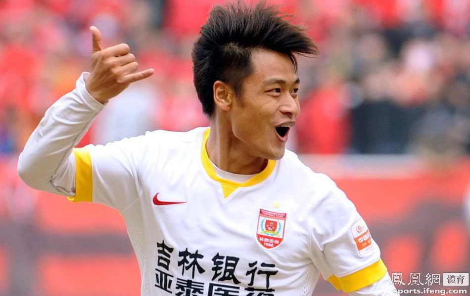 东北德比平局收场！亚泰主场1-1憾平辽宁