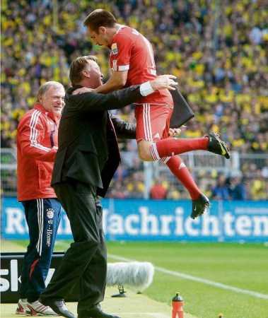 以下是一篇符合你要求的拜仁vs多特赛事复盘文章。