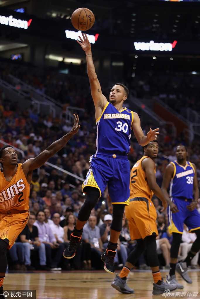 勇士末节10-0掀翻太阳 斯潘塞6记三分定乾坤