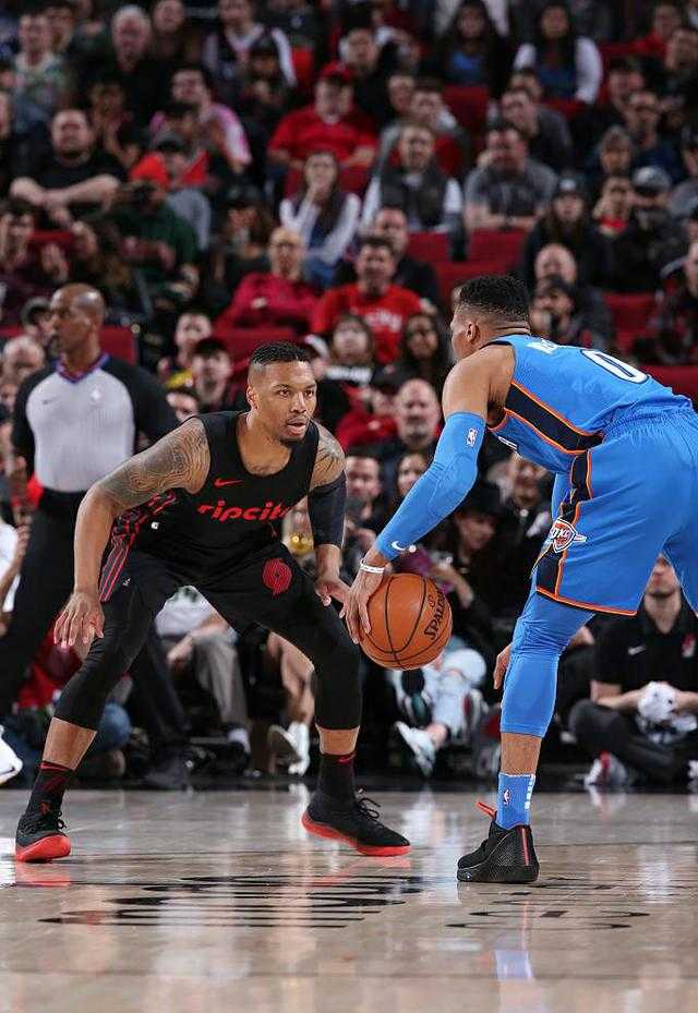 哈登37+9+7率火箭大胜雷霆，MVP对决首战火箭先下一城