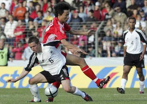 国足0-1惜负德国：汉堡友谊赛点球憾负