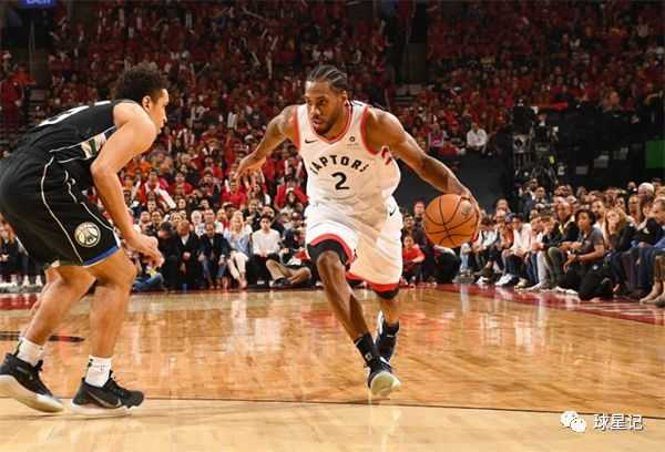 奎克利32分引领猛龙客场28分大胜雄鹿