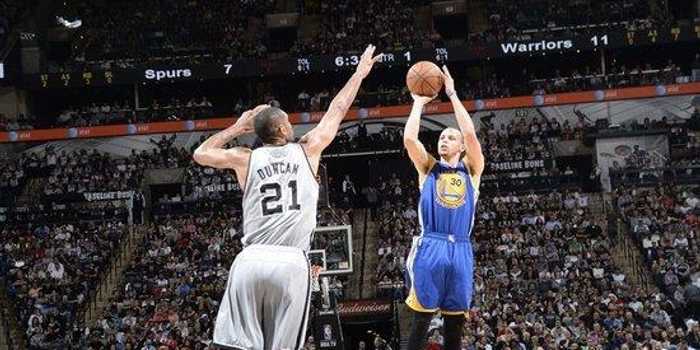 帕克32分+GDP67分夺回主场优势 马刺102-92力克勇士