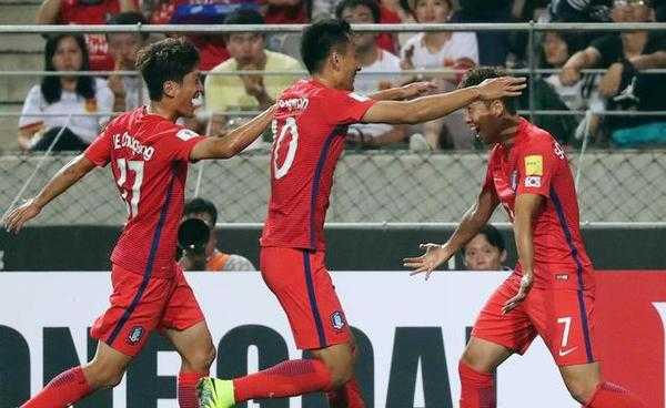 世预赛国足0-1韩国，李刚仁制胜+惊险晋级18强