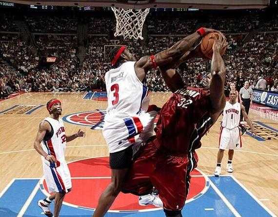 拉希德·华莱士回忆科比奥尼尔经典连线，直言斯台普斯声浪如地震