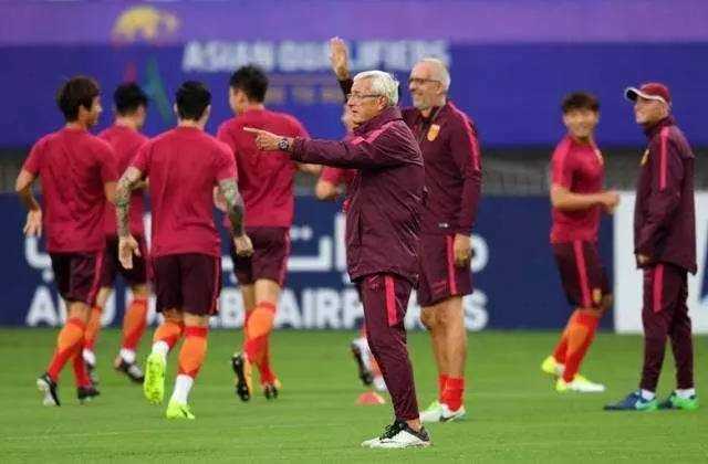 里皮首秀国足狂轰两中框 0-0憾平卡塔尔