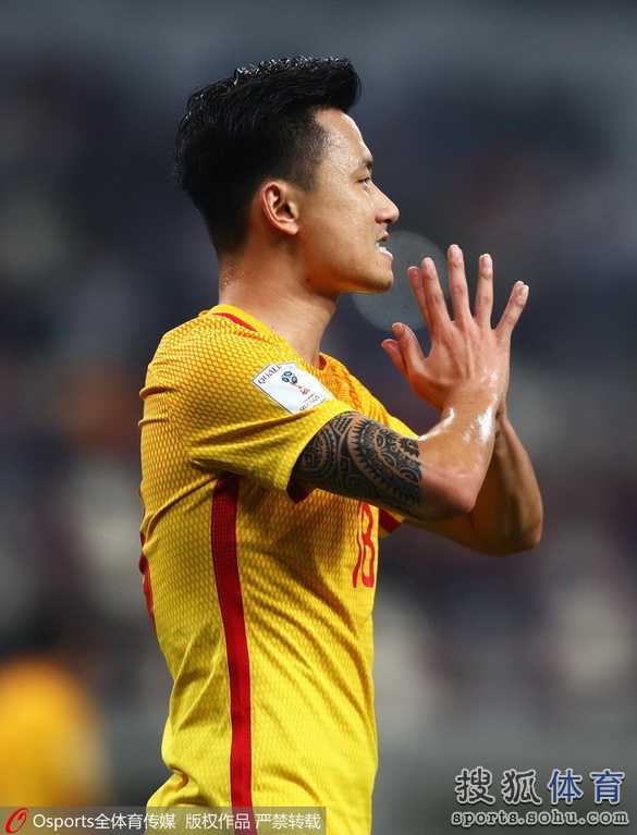 里皮首秀国足狂轰两中框 0-0憾平卡塔尔