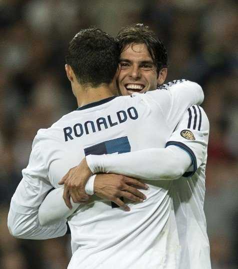 格拉纳达客场2-0拉科鲁尼亚，保级路上拿关键三分