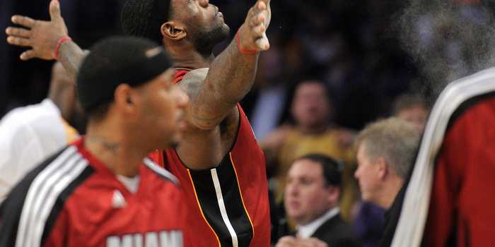 热火vs爵士：三巨头首秀惨遭22分大逆转，米尔萨普28秒11分封神一战