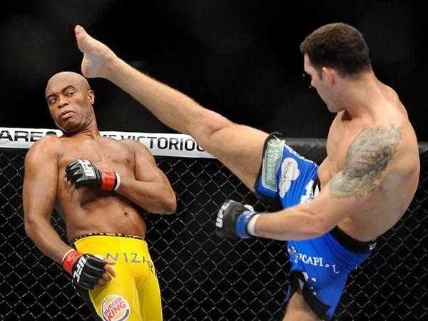 蜘蛛人嘴炮跨时代对决：UFC传奇从未发生的超级战