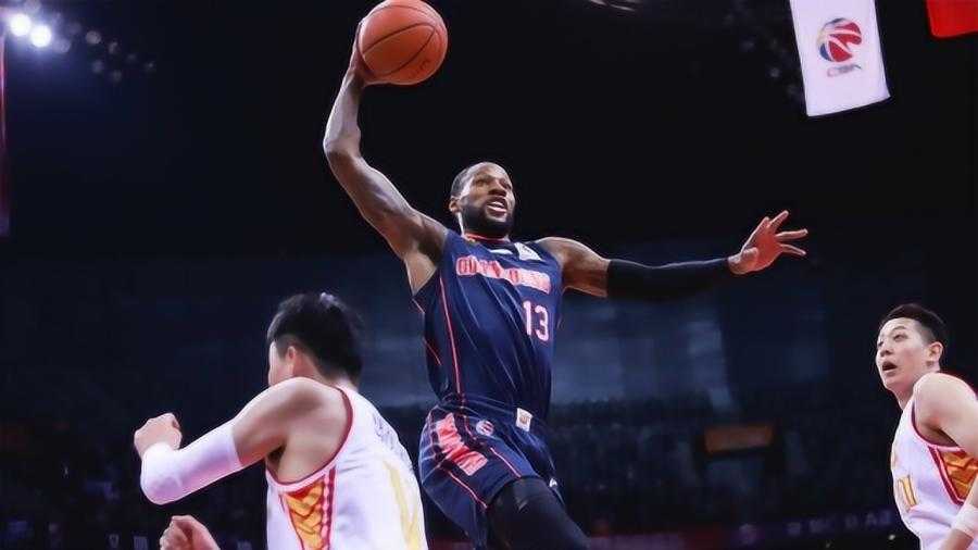 詹姆斯伤缺湖人36分惨败 vs 沈梓捷低迷北控遭逆转