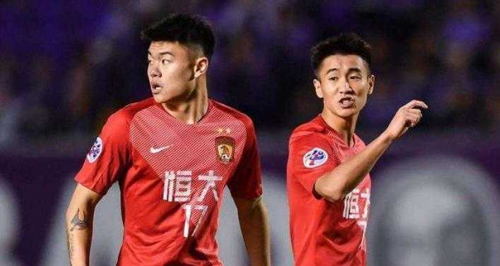 韦世豪主导蓉城德比双杀，老将吕文君难挽海港崩盘