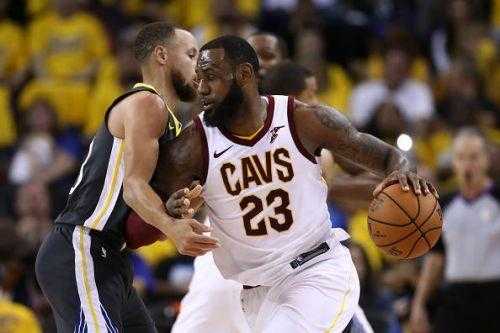 骑士93-89勇士：詹姆斯死亡封盖欧文致胜三分