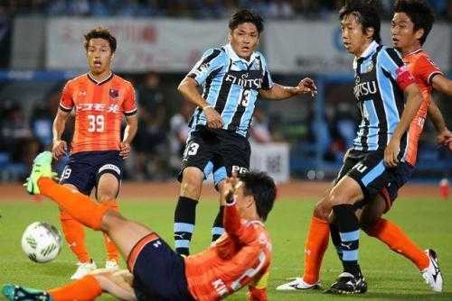 大阪与川崎足球比分预测：主场魔咒携手伤病潮，谁能绝杀“渡劫”？